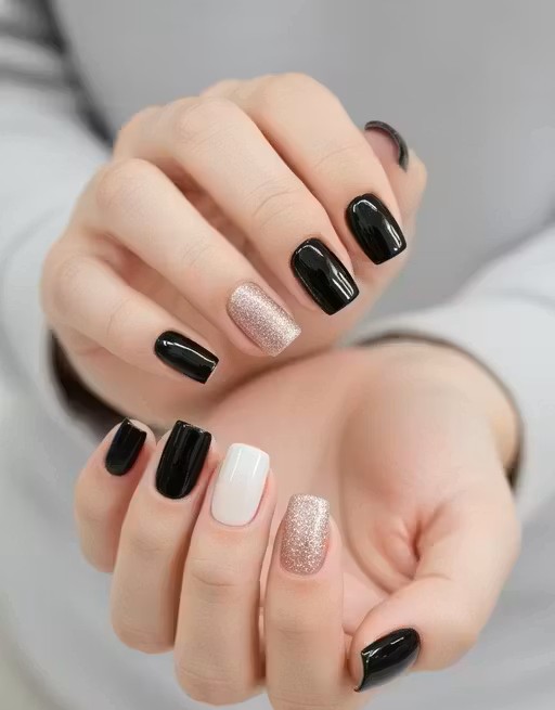 Press on Nails Black with silver Glitter | Do it Yourself | 24pcs Natural Delicate & Comfortable