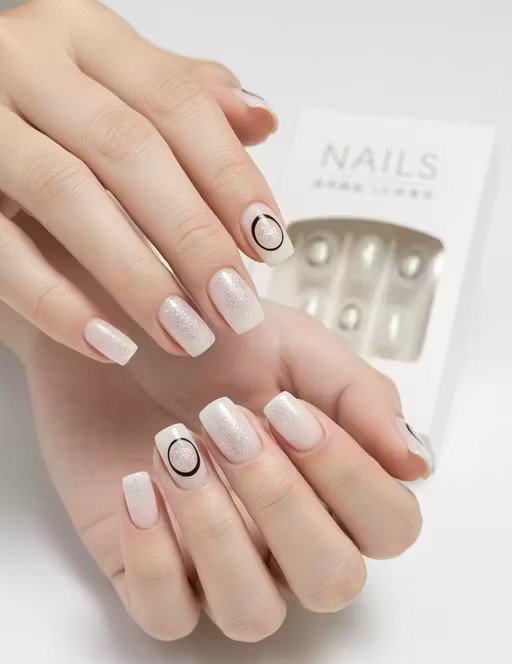 Pearl White Outline Press-On Nails | Pearl Touch Nails (24 PCS)