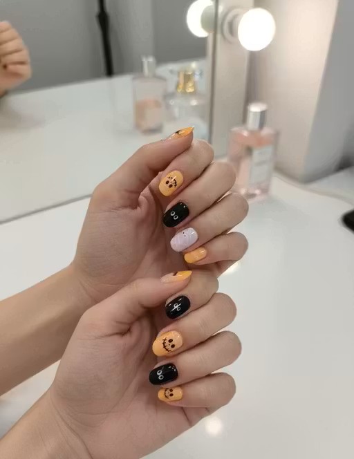 Press on Nails | Do it Yourself halloween look | 24pcs Natural Delicate & Comfortable